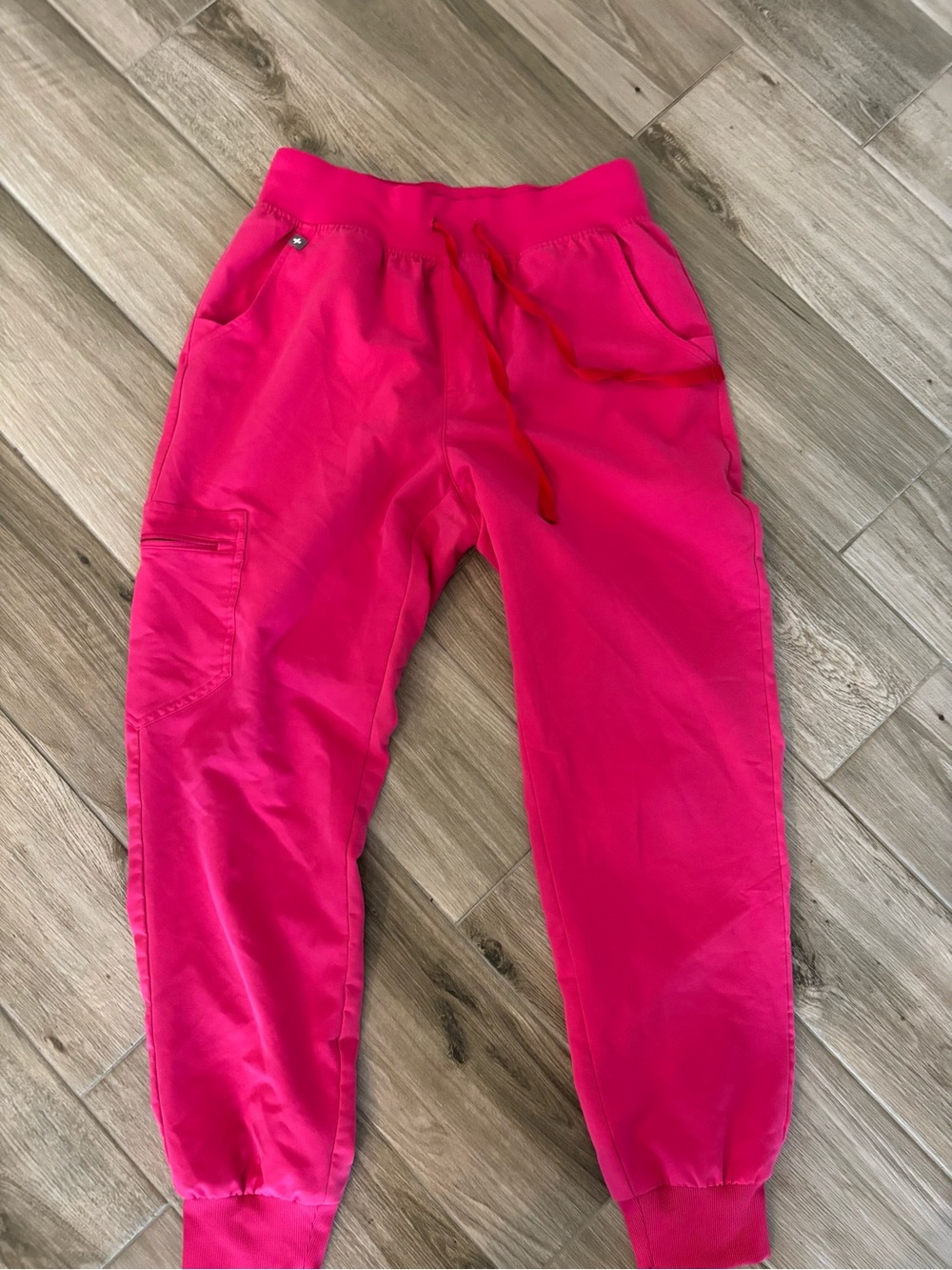 figs scrub joggers